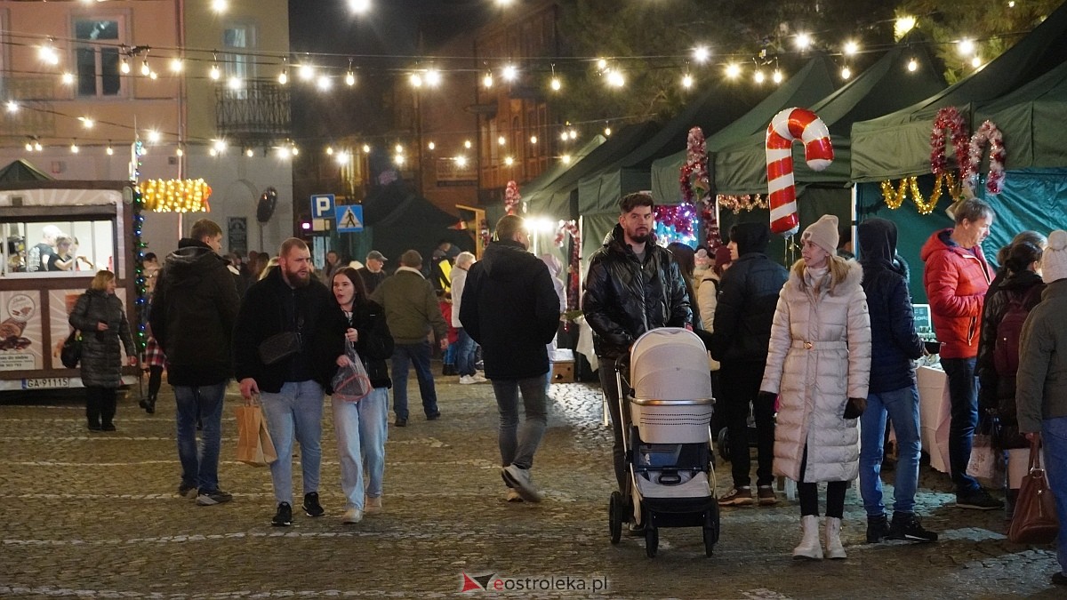 III Kurpiowski Jarmark Bożonarodzeniowy - warsztaty [05.12.2025] - zdjęcie #13 - eOstroleka.pl