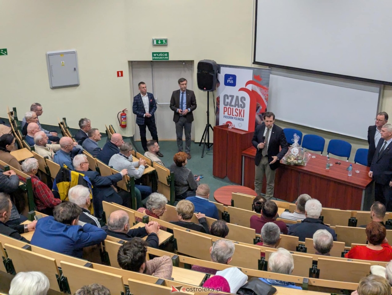 Spotkanie z wiceprezesem PiS Tobiaszem Bocheńskim [5.12.2025] - zdjęcie #15 - eOstroleka.pl