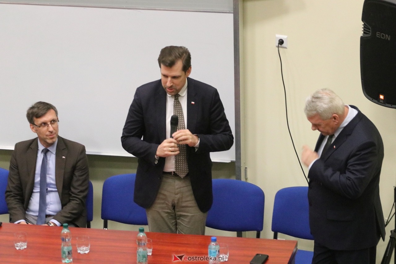 Spotkanie z wiceprezesem PiS Tobiaszem Bocheńskim [5.12.2025] - zdjęcie #6 - eOstroleka.pl