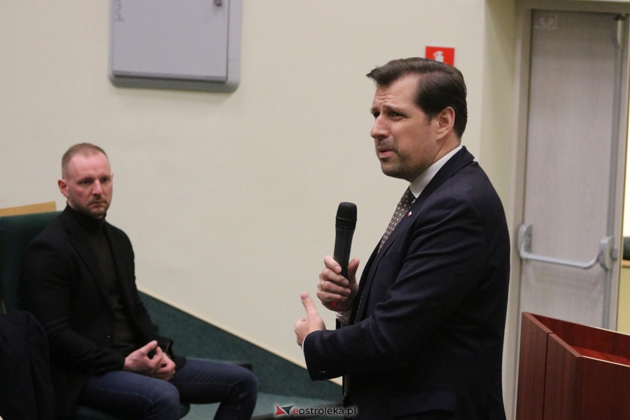 Spotkanie z wiceprezesem PiS Tobiaszem Bocheńskim [5.12.2025] - zdjęcie #77 - eOstroleka.pl