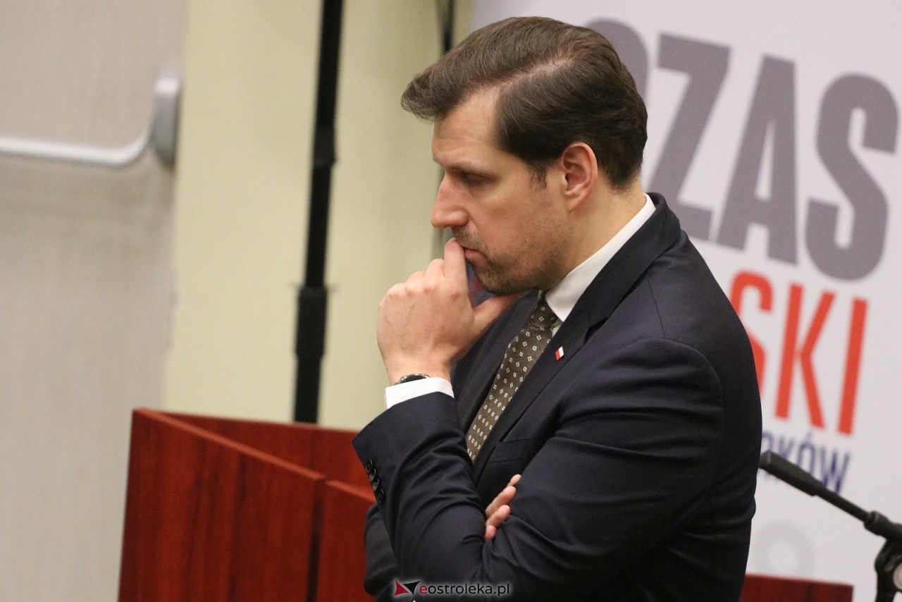 Spotkanie z wiceprezesem PiS Tobiaszem Bocheńskim [5.12.2025] - zdjęcie #38 - eOstroleka.pl