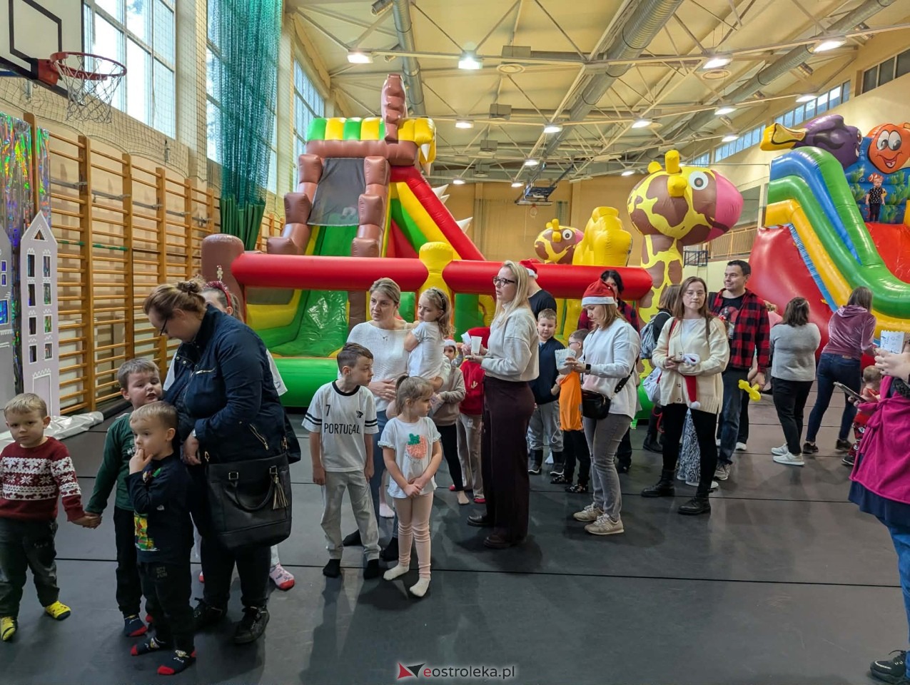 Mikołajki gminne w Kadzidle [06.12.2025] - zdjęcie #11 - eOstroleka.pl