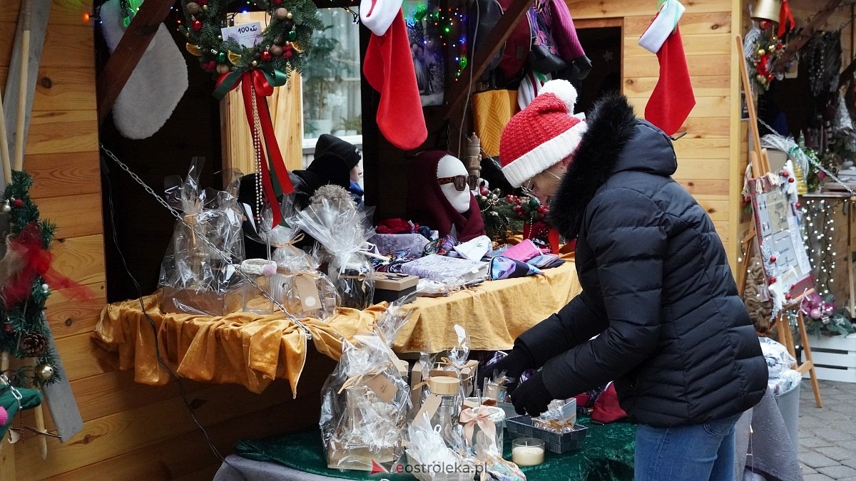 Kurpiowski Jarmark Bożonarodzeniowy 2025 [6.12.2025] - zdjęcie #15 - eOstroleka.pl