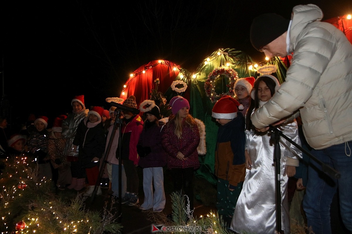 Rozświetlenie choinki w Dzbeninie [06.12.2025] - zdjęcie #34 - eOstroleka.pl