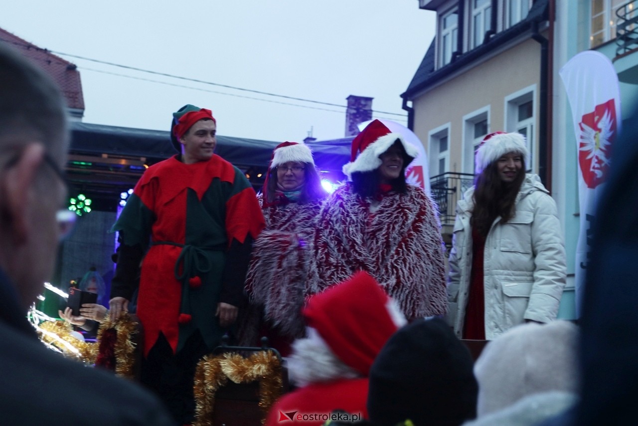 Jarmark Bożonarodzeniowy 2025. Wizyta Mikołaja [6.12.2025] - zdjęcie #84 - eOstroleka.pl