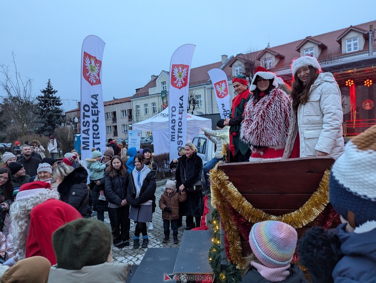 Jarmark Bożonarodzeniowy 2025. Wizyta Mikołaja [6.12.2025] - zdjęcie #66 - eOstroleka.pl