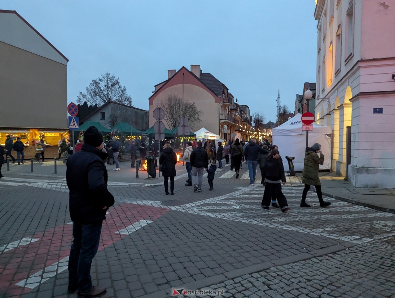 Jarmark Bożonarodzeniowy 2025. Wizyta Mikołaja [6.12.2025] - zdjęcie #46 - eOstroleka.pl