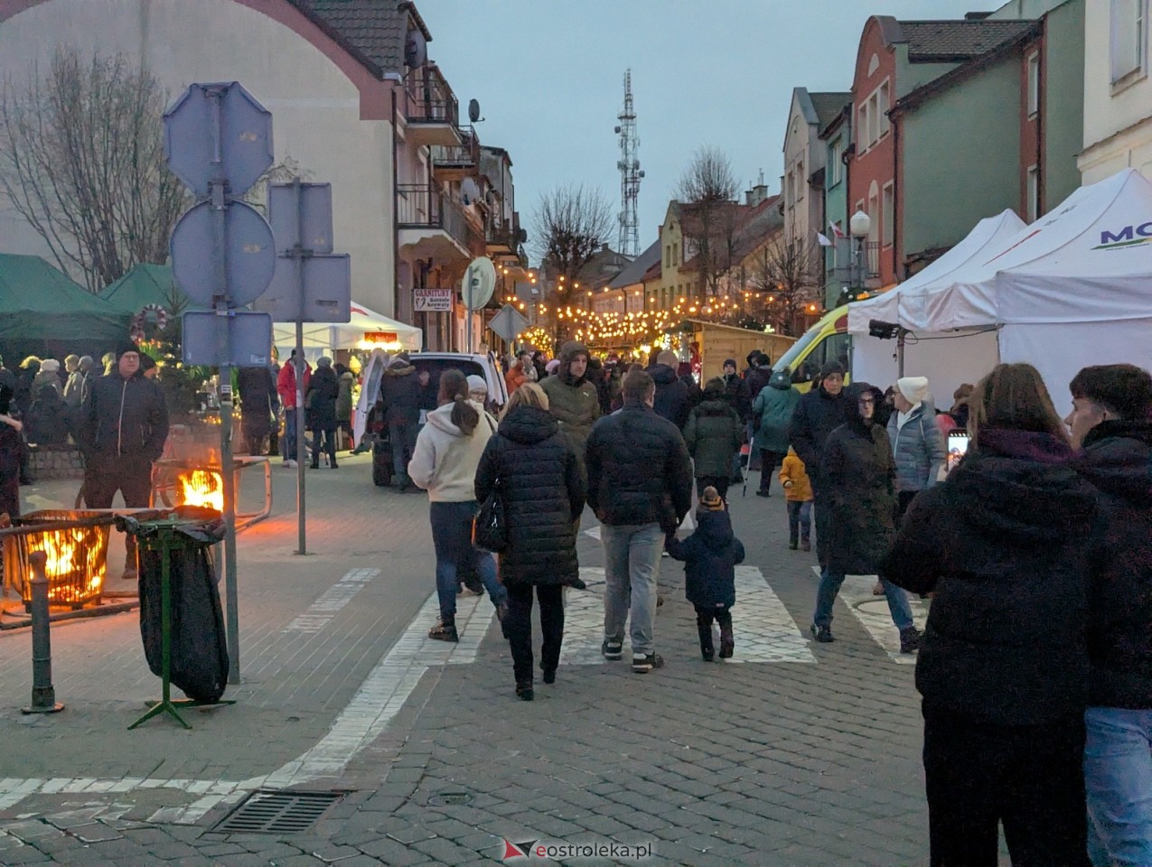 Jarmark Bożonarodzeniowy 2025. Wizyta Mikołaja [6.12.2025] - zdjęcie #45 - eOstroleka.pl