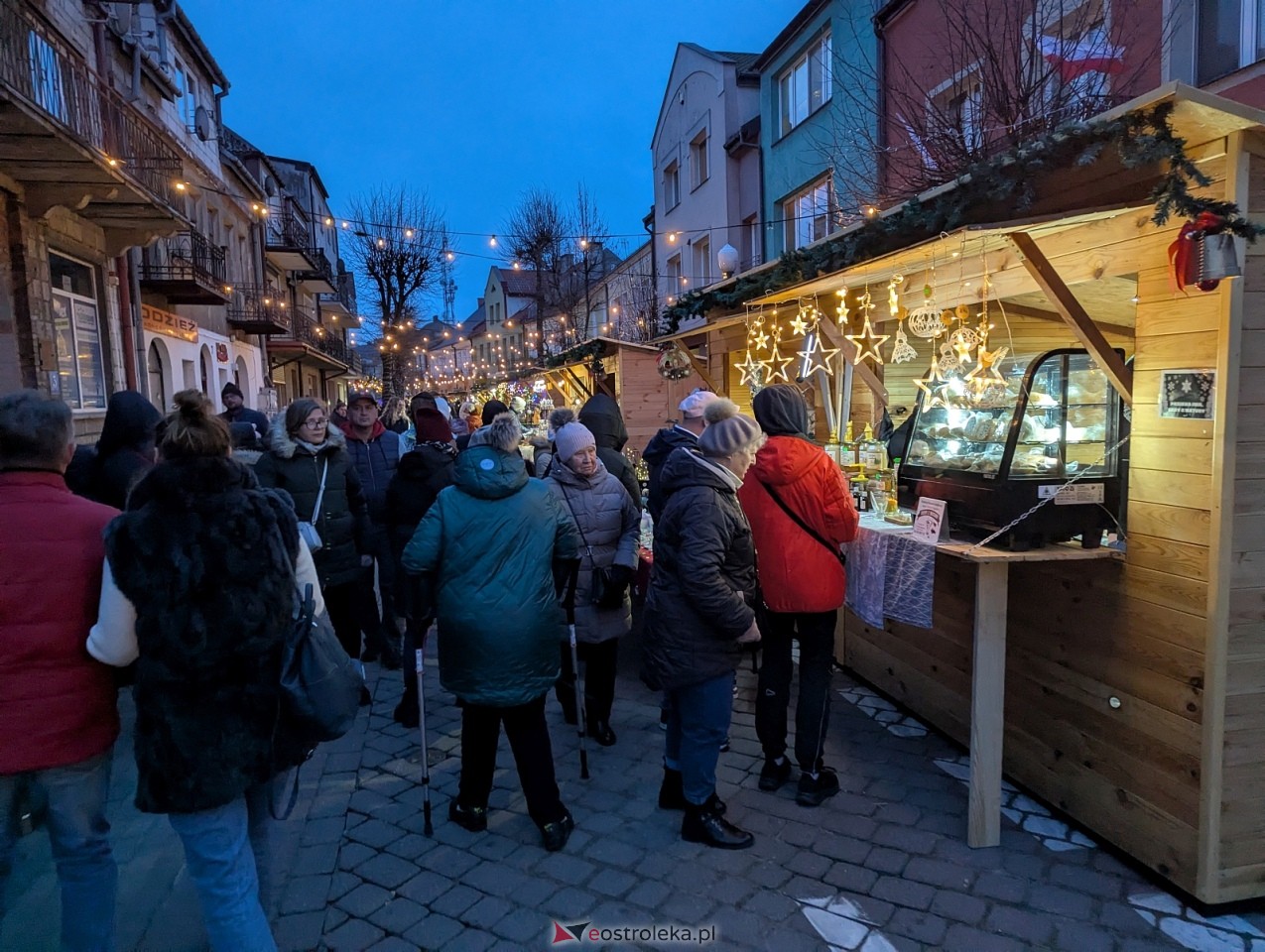 Jarmark Bożonarodzeniowy 2025. Wizyta Mikołaja [6.12.2025] - zdjęcie #30 - eOstroleka.pl