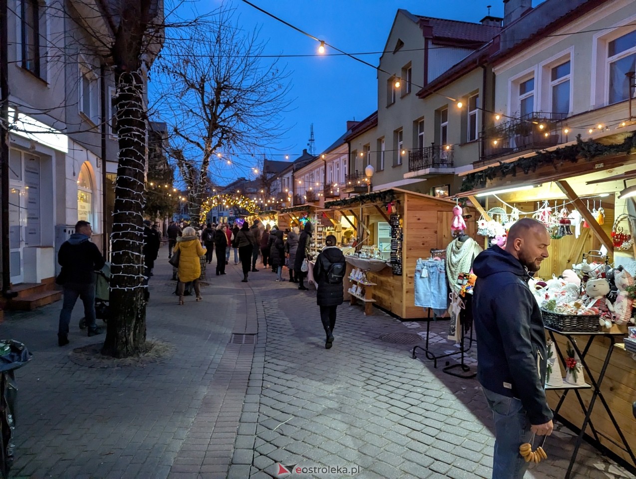 Jarmark Bożonarodzeniowy 2025. Wizyta Mikołaja [6.12.2025] - zdjęcie #25 - eOstroleka.pl