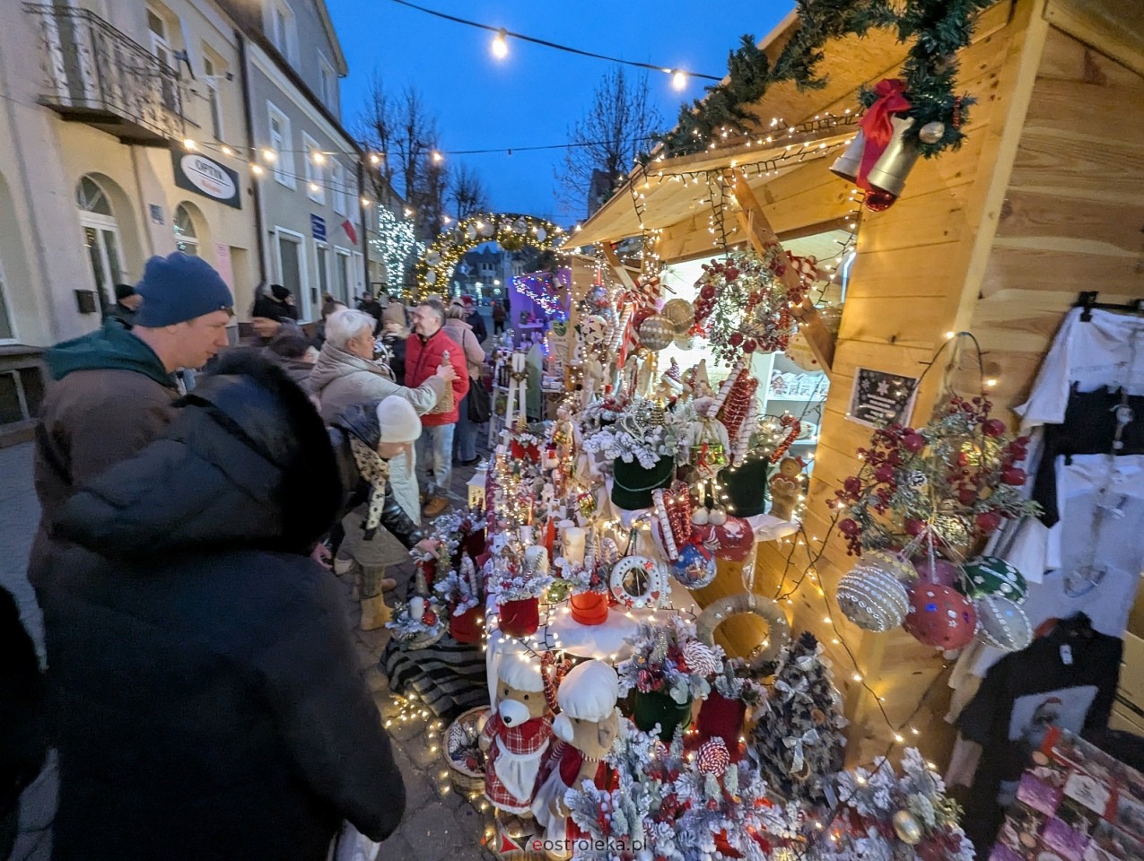 Jarmark Bożonarodzeniowy 2025. Wizyta Mikołaja [6.12.2025] - zdjęcie #15 - eOstroleka.pl