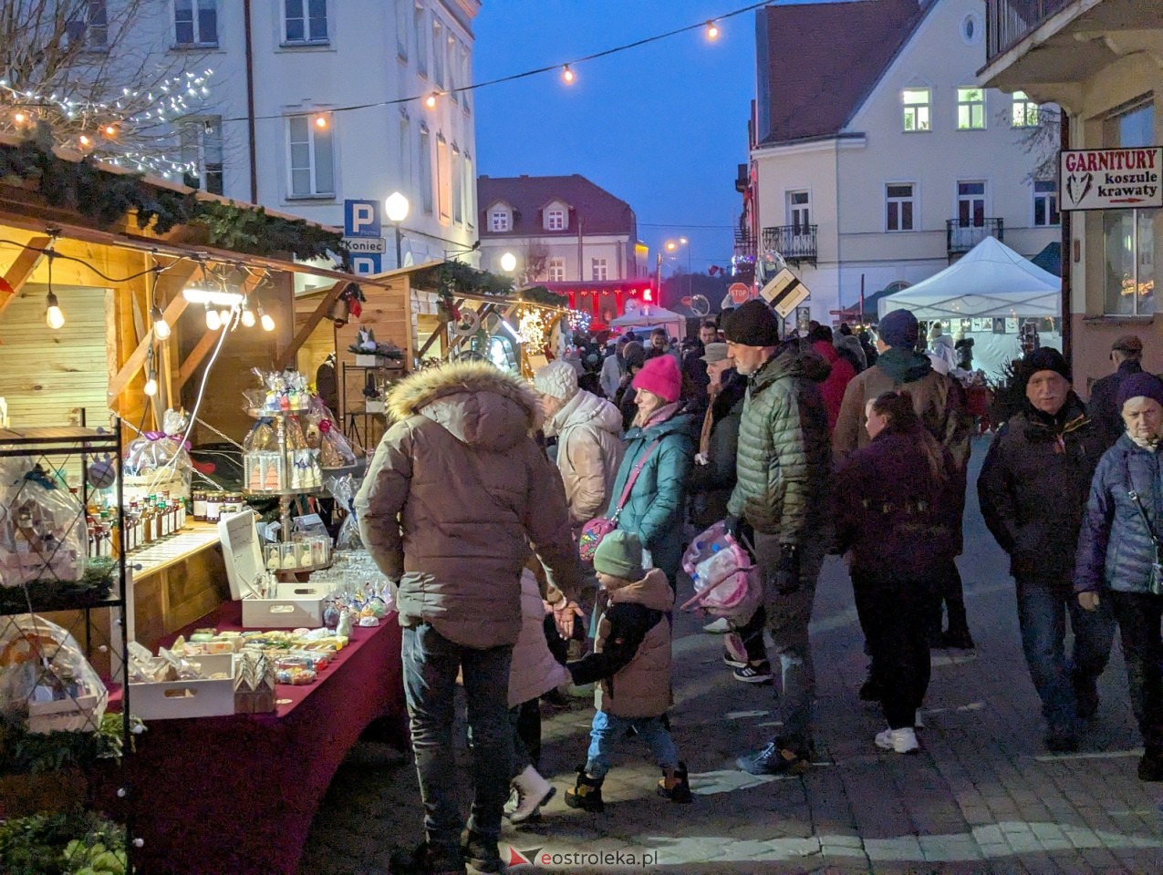 Jarmark Bożonarodzeniowy 2025. Wizyta Mikołaja [6.12.2025] - zdjęcie #10 - eOstroleka.pl