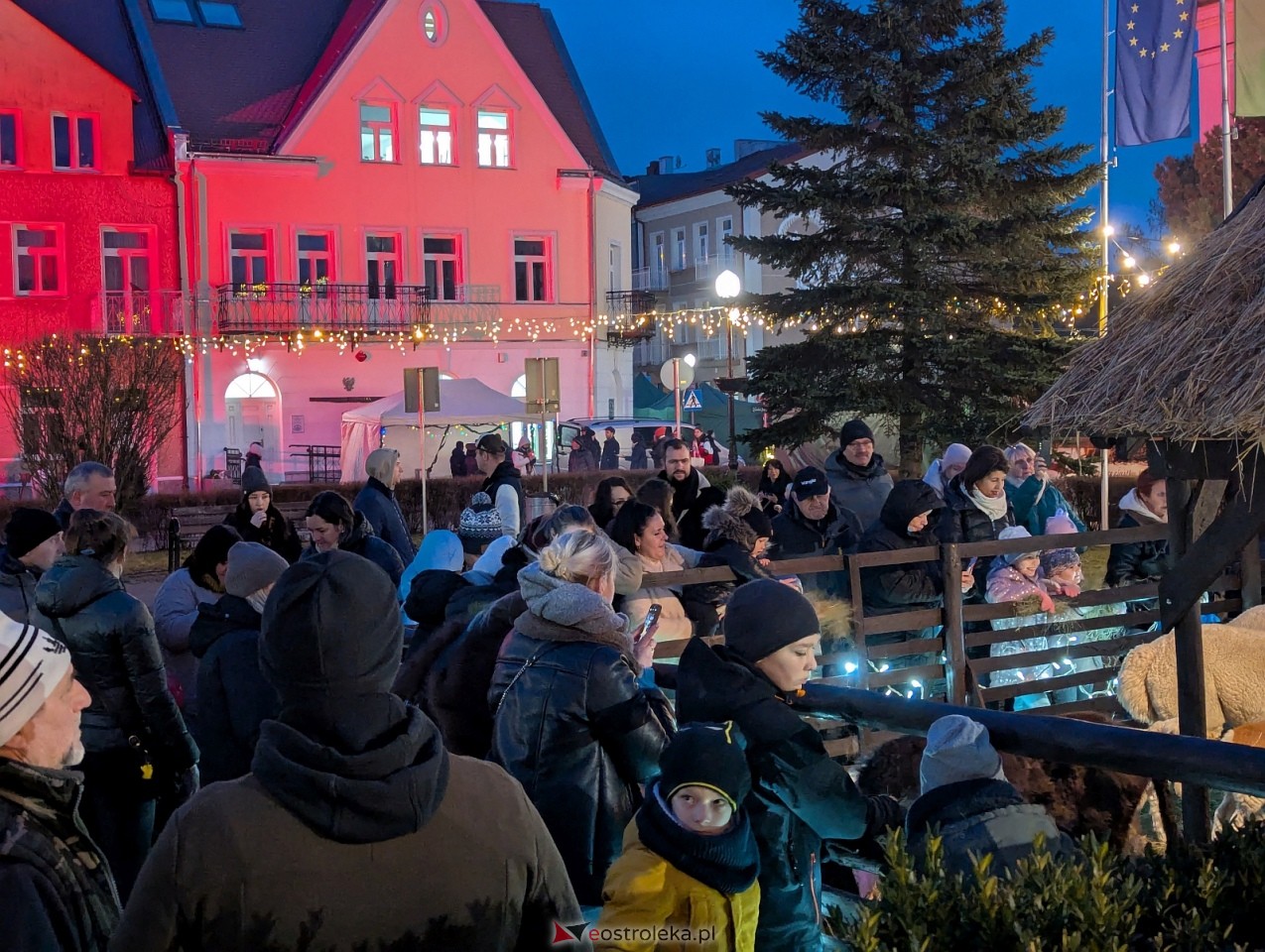 Jarmark Bożonarodzeniowy 2025. Wizyta Mikołaja [6.12.2025] - zdjęcie #2 - eOstroleka.pl
