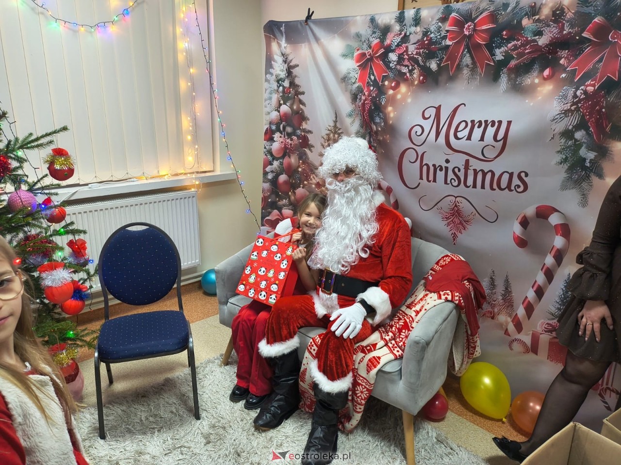 Zabawa choinkowa w Durlasach [06.12.2025] - zdjęcie #22 - eOstroleka.pl
