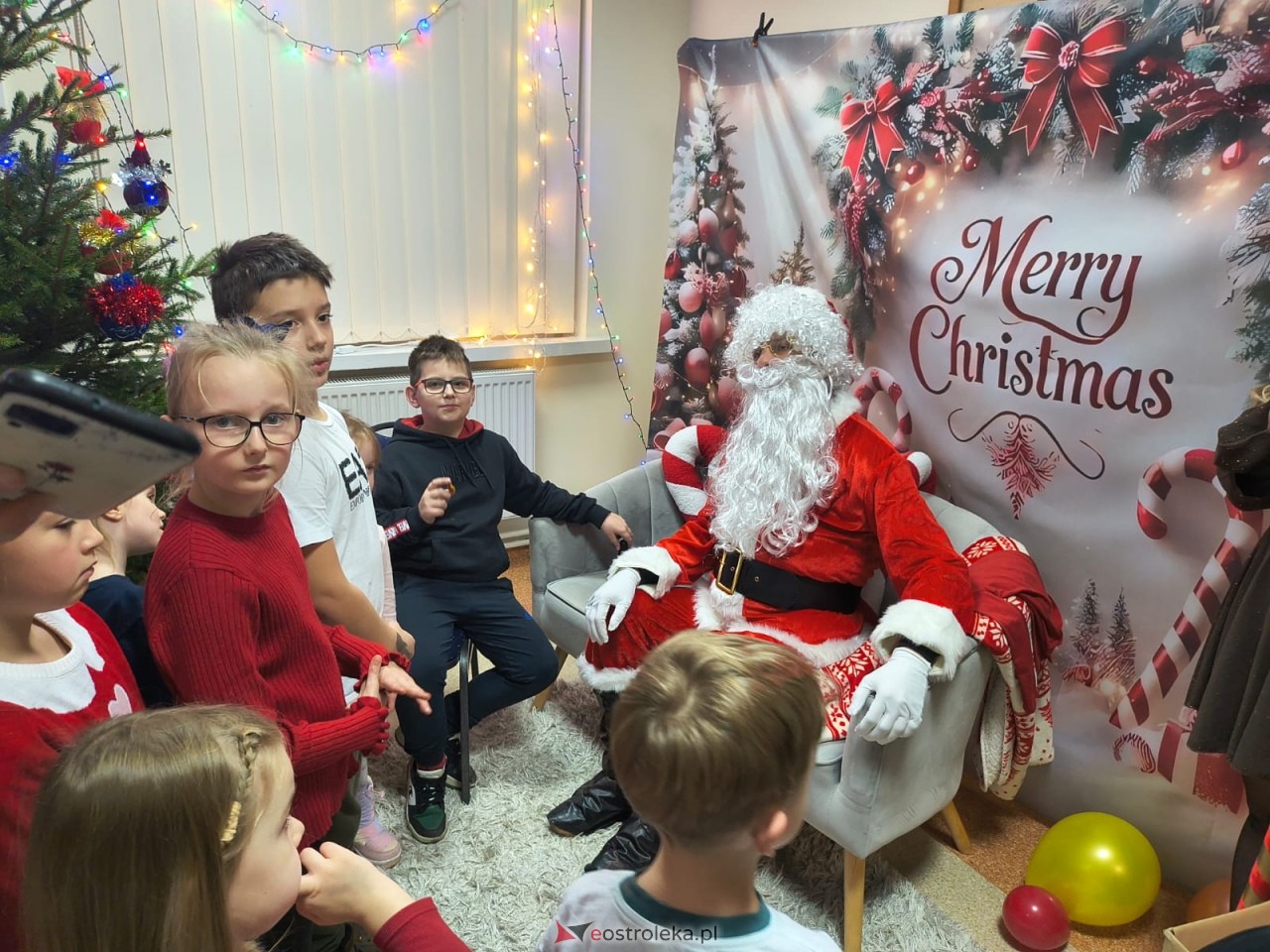 Zabawa choinkowa w Durlasach [06.12.2025] - zdjęcie #76 - eOstroleka.pl