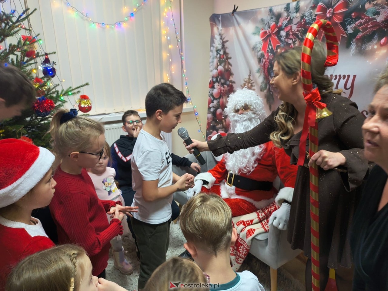 Zabawa choinkowa w Durlasach [06.12.2025] - zdjęcie #16 - eOstroleka.pl