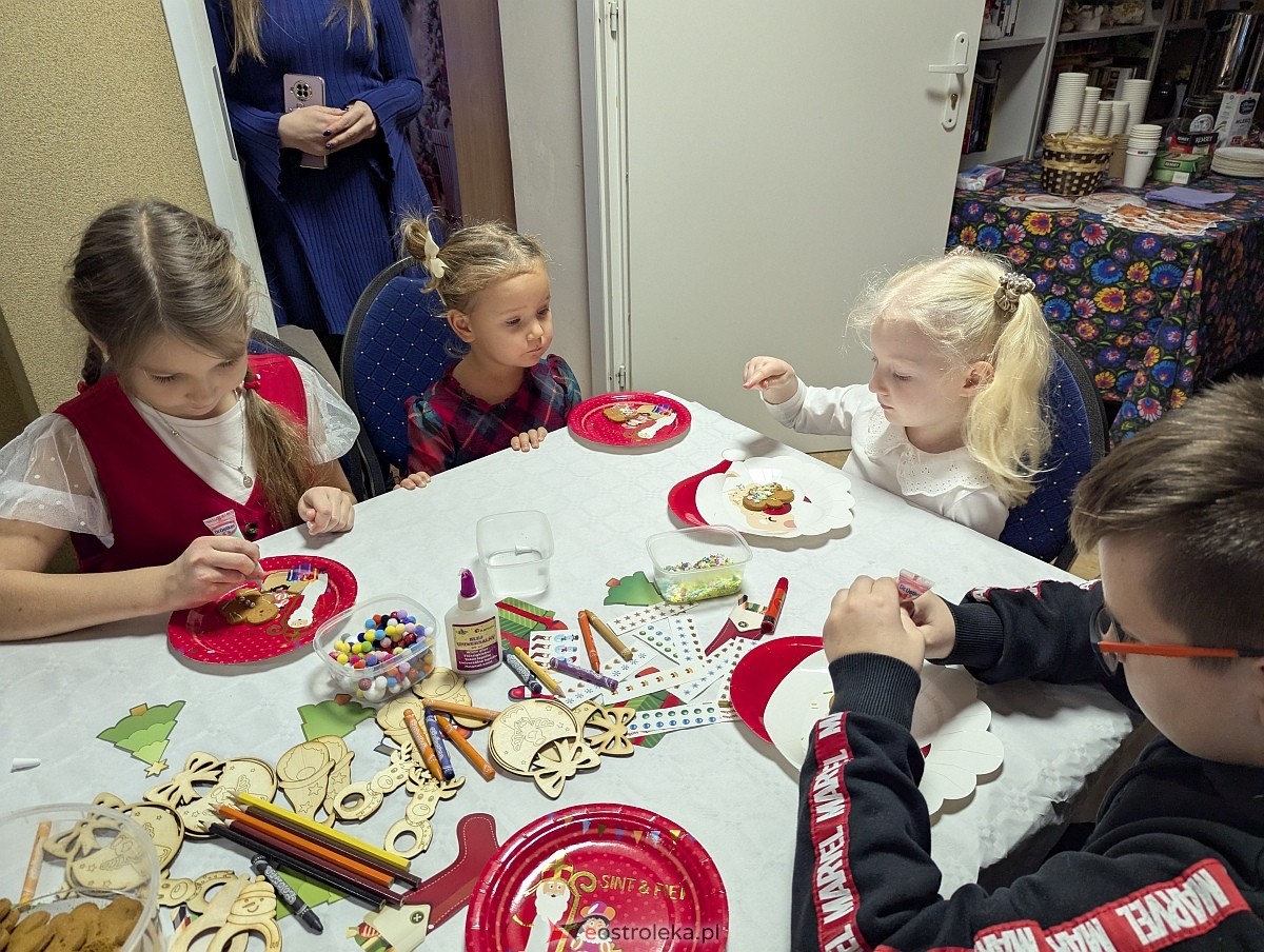 Zabawa choinkowa w Durlasach [06.12.2025] - zdjęcie #64 - eOstroleka.pl