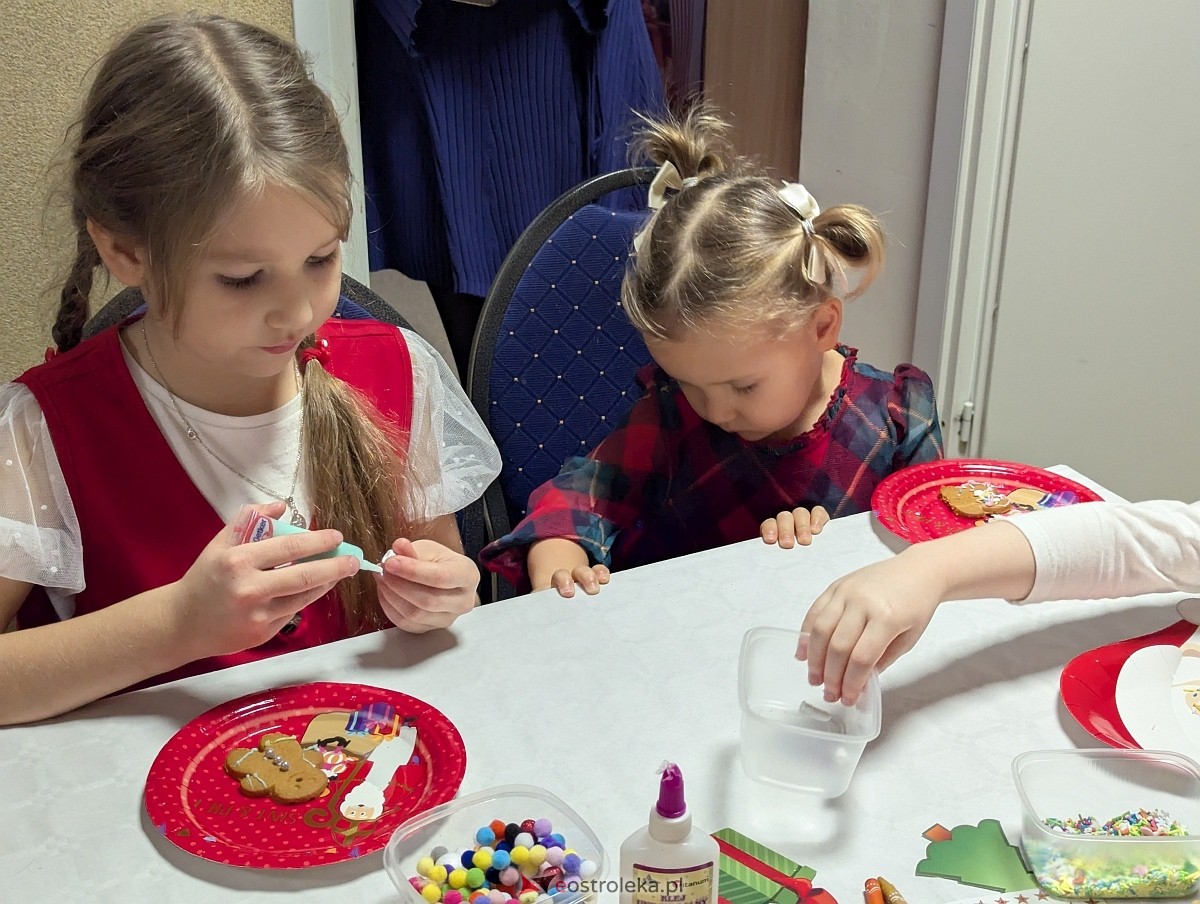 Zabawa choinkowa w Durlasach [06.12.2025] - zdjęcie #63 - eOstroleka.pl