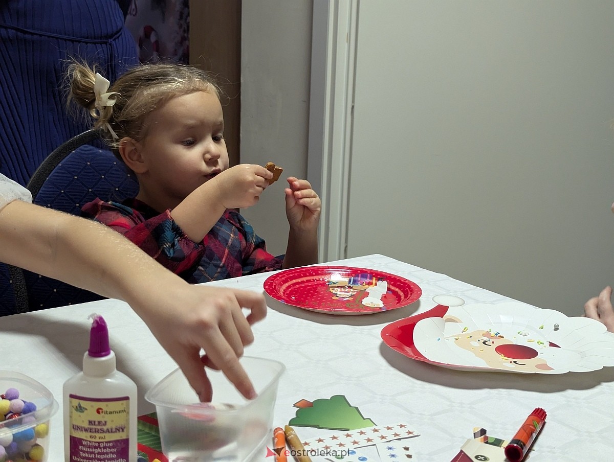 Zabawa choinkowa w Durlasach [06.12.2025] - zdjęcie #39 - eOstroleka.pl