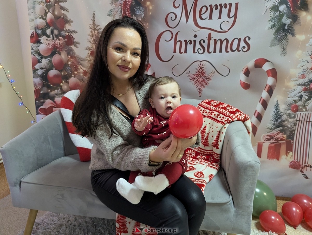 Zabawa choinkowa w Durlasach [06.12.2025] - zdjęcie #35 - eOstroleka.pl