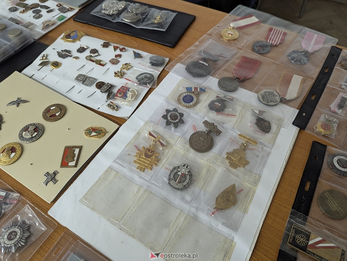 Giełda Kolekcjonerska w Klubie Lokator [07.12.2025] - zdjęcie #64 - eOstroleka.pl