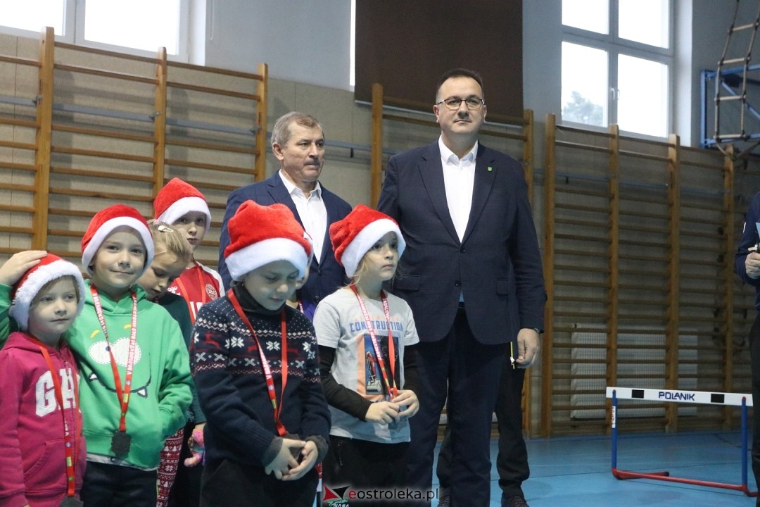 Bieg mikołajkowy w Baranowie [7.12.2025] - zdjęcie #22 - eOstroleka.pl