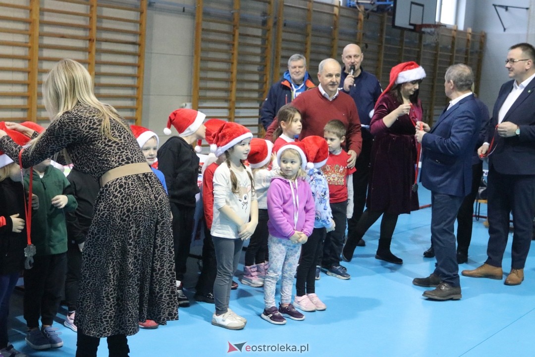 Bieg mikołajkowy w Baranowie [7.12.2025] - zdjęcie #17 - eOstroleka.pl