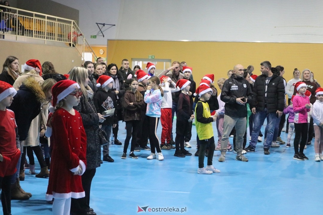 Bieg mikołajkowy w Baranowie [7.12.2025] - zdjęcie #69 - eOstroleka.pl