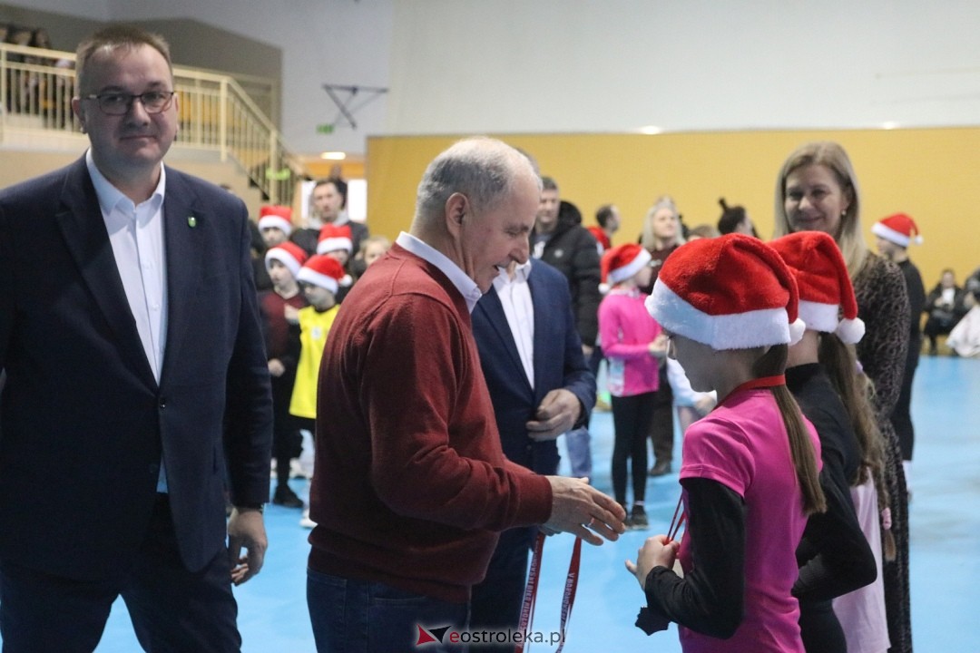 Bieg mikołajkowy w Baranowie [7.12.2025] - zdjęcie #62 - eOstroleka.pl