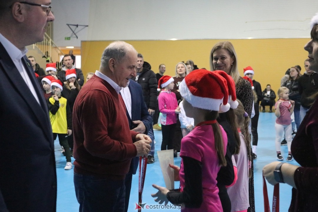 Bieg mikołajkowy w Baranowie [7.12.2025] - zdjęcie #60 - eOstroleka.pl