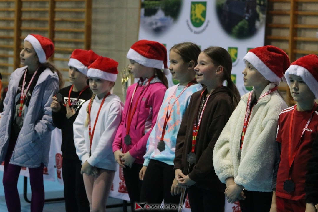 Bieg mikołajkowy w Baranowie [7.12.2025] - zdjęcie #46 - eOstroleka.pl