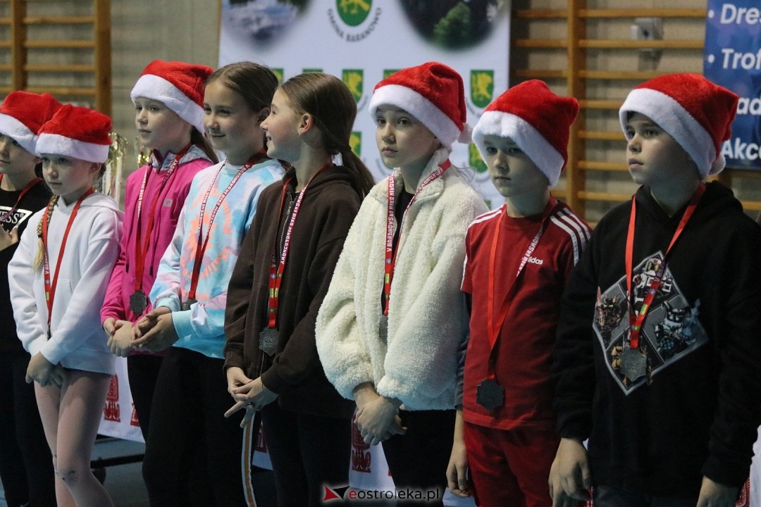 Bieg mikołajkowy w Baranowie [7.12.2025] - zdjęcie #45 - eOstroleka.pl