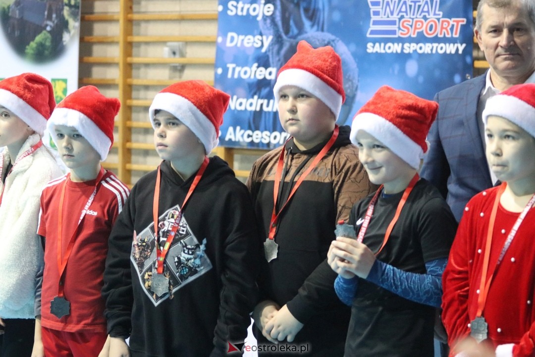 Bieg mikołajkowy w Baranowie [7.12.2025] - zdjęcie #44 - eOstroleka.pl