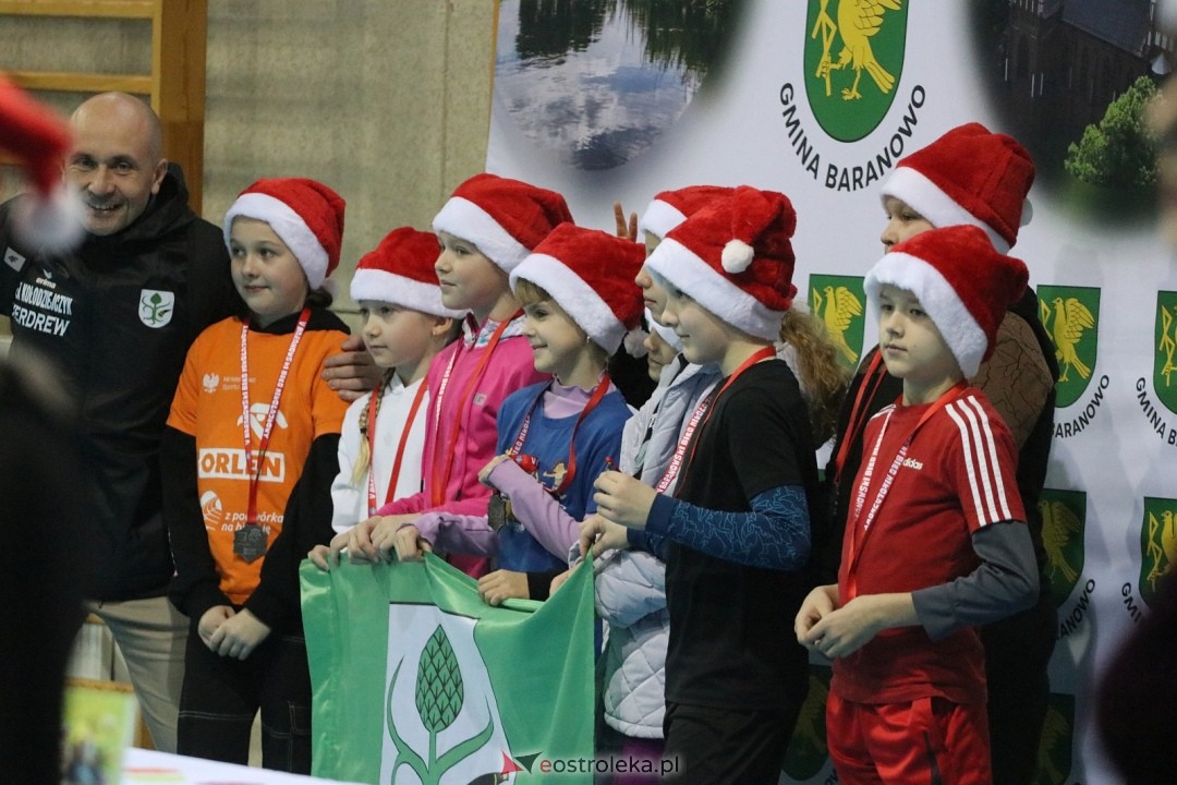 Bieg mikołajkowy w Baranowie [7.12.2025] - zdjęcie #39 - eOstroleka.pl