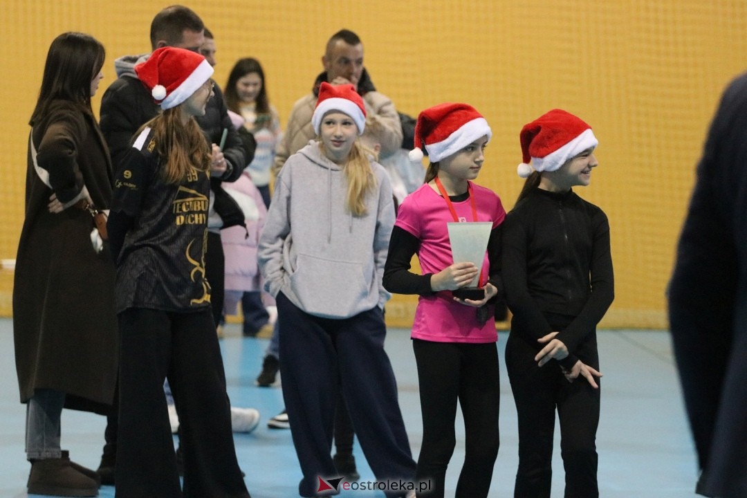 Bieg mikołajkowy w Baranowie [7.12.2025] - zdjęcie #37 - eOstroleka.pl