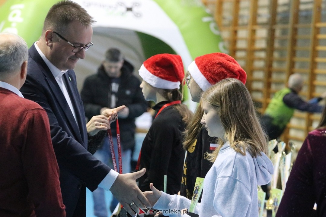 Bieg mikołajkowy w Baranowie [7.12.2025] - zdjęcie #83 - eOstroleka.pl