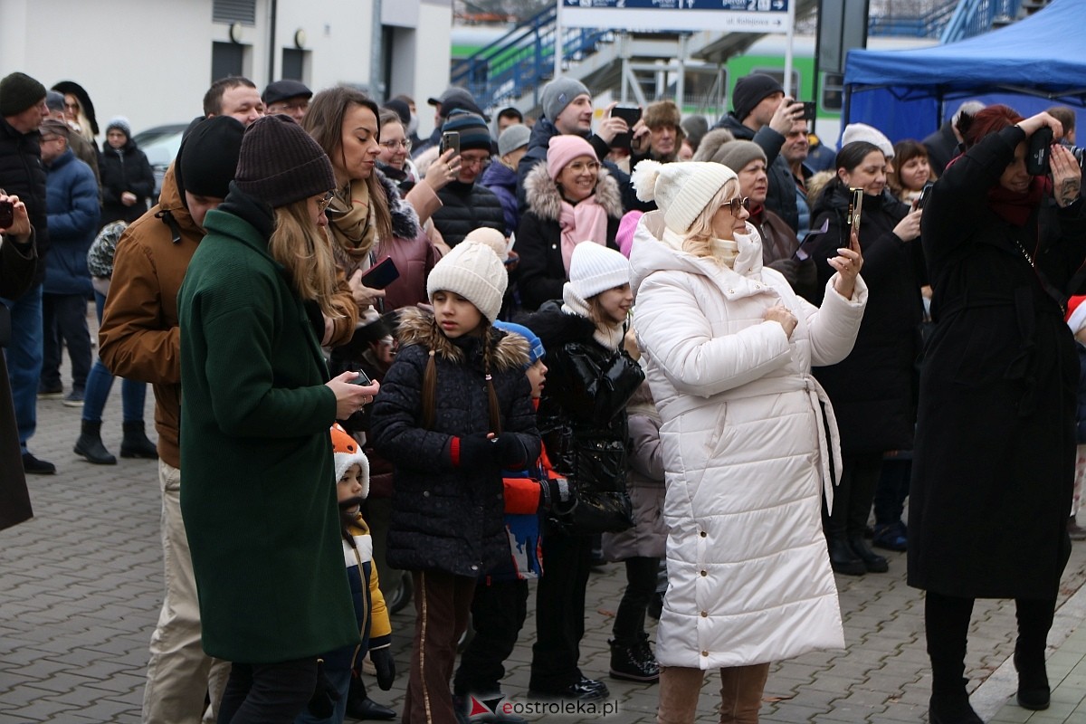 Wigilia na osiedlu Stacja [7.12.2025] - zdjęcie #46 - eOstroleka.pl