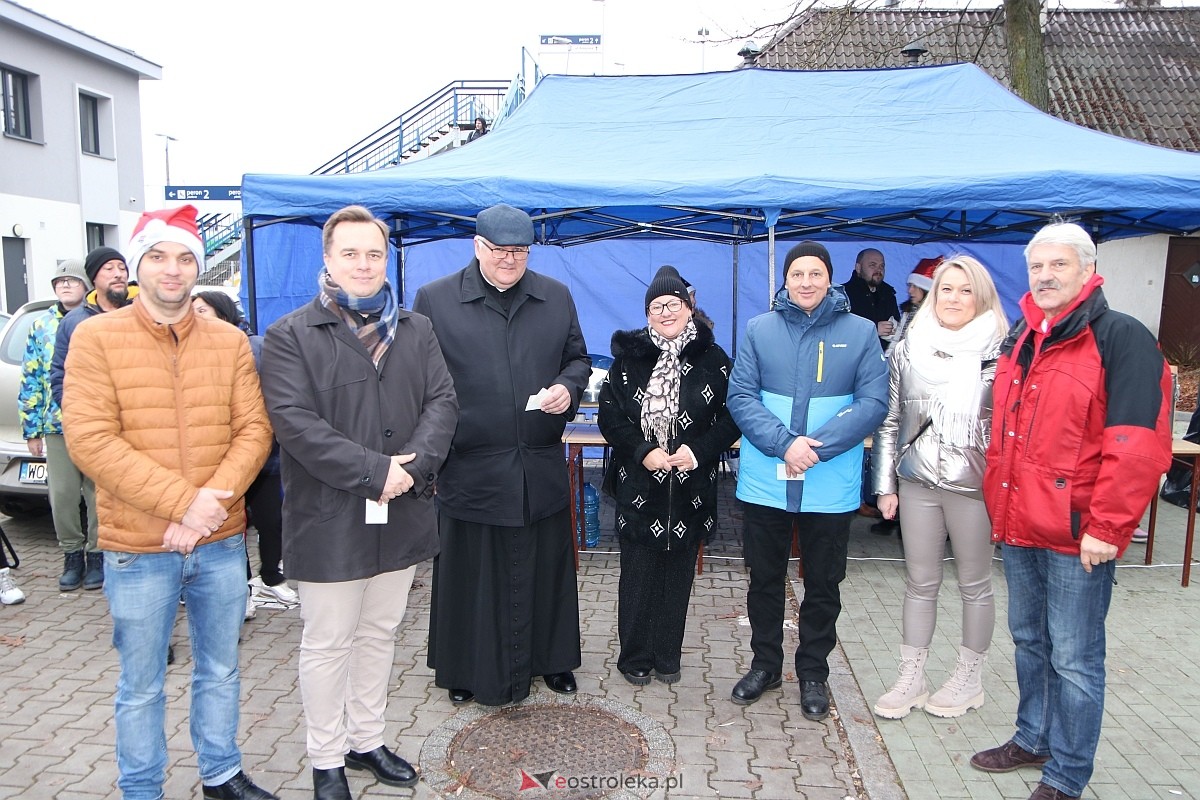 Wigilia na osiedlu Stacja [7.12.2025] - zdjęcie #30 - eOstroleka.pl
