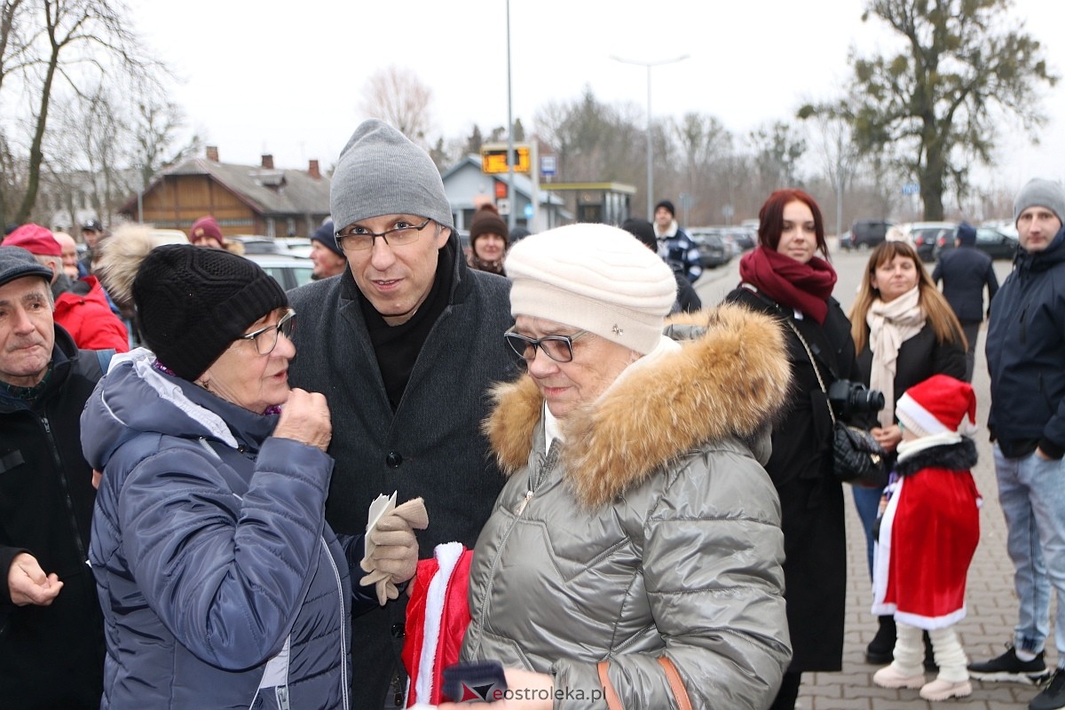 Wigilia na osiedlu Stacja [7.12.2025] - zdjęcie #19 - eOstroleka.pl
