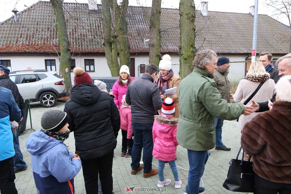 Wigilia na osiedlu Stacja [7.12.2025] - zdjęcie #17 - eOstroleka.pl