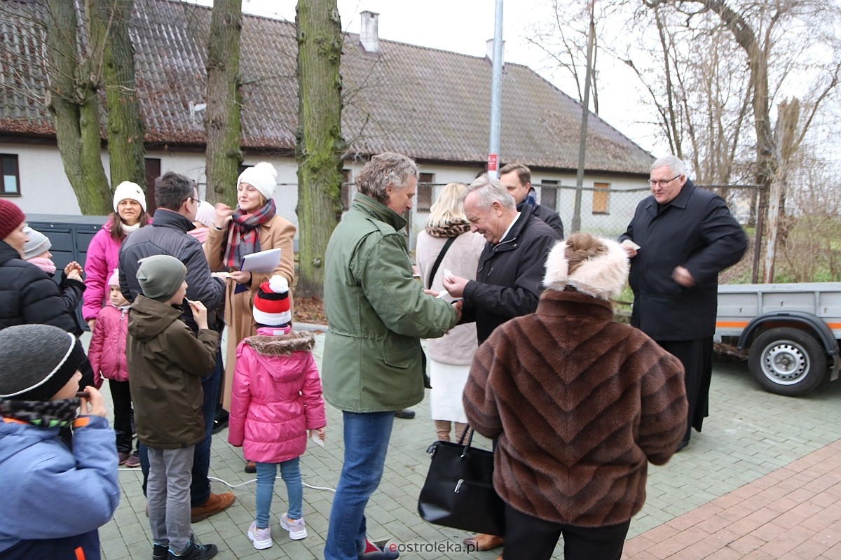 Wigilia na osiedlu Stacja [7.12.2025] - zdjęcie #16 - eOstroleka.pl