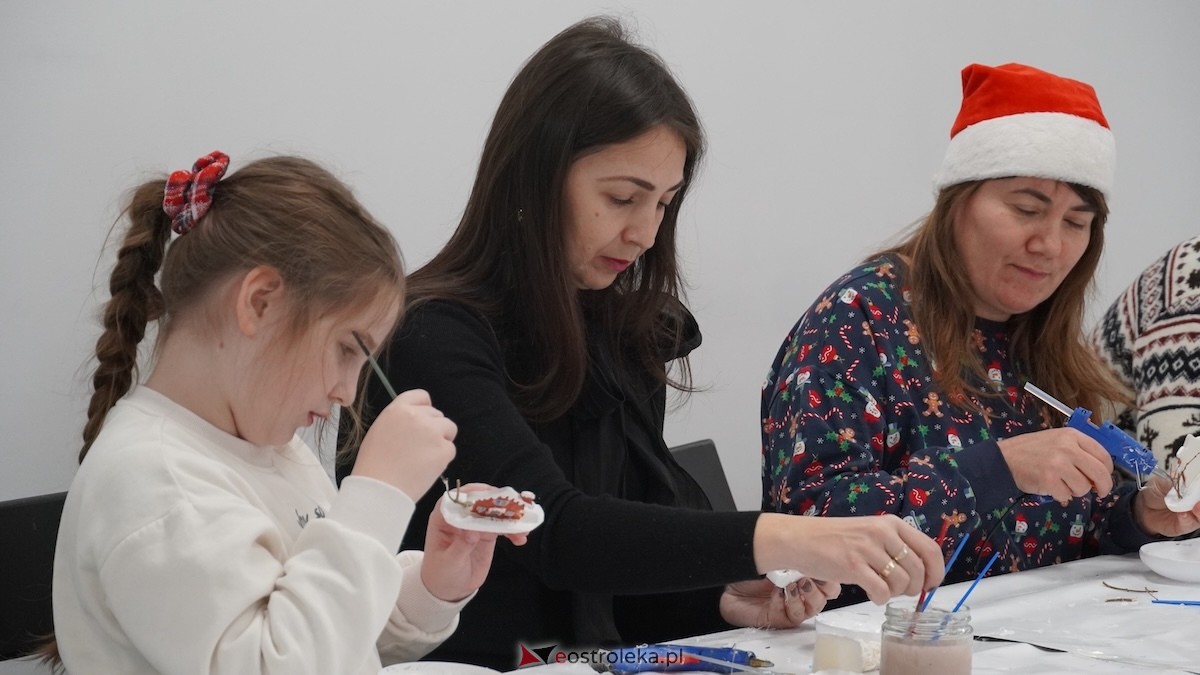 III Kurpiowski Jarmark bożonarodzeniowy - warsztaty [7.12.2025] - zdjęcie #26 - eOstroleka.pl