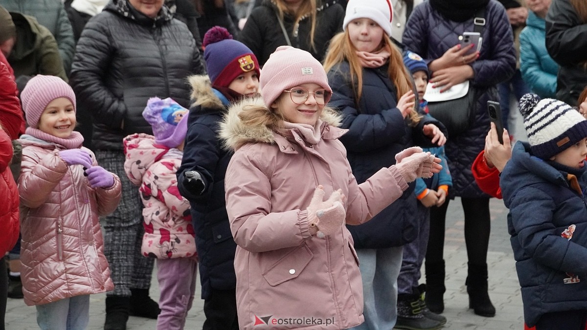 Jarmark Bożonarodzeniowy w Olszewie-Borkach [07.12.2025]  - zdjęcie #100 - eOstroleka.pl