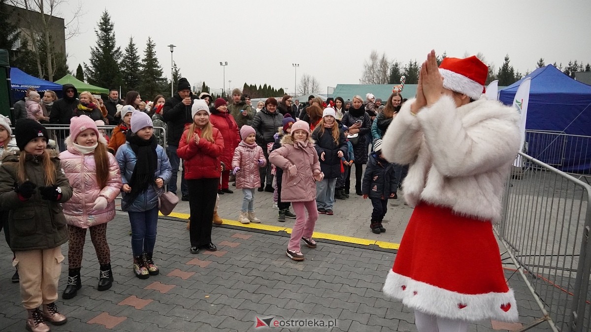 Jarmark Bożonarodzeniowy w Olszewie-Borkach [07.12.2025]  - zdjęcie #97 - eOstroleka.pl