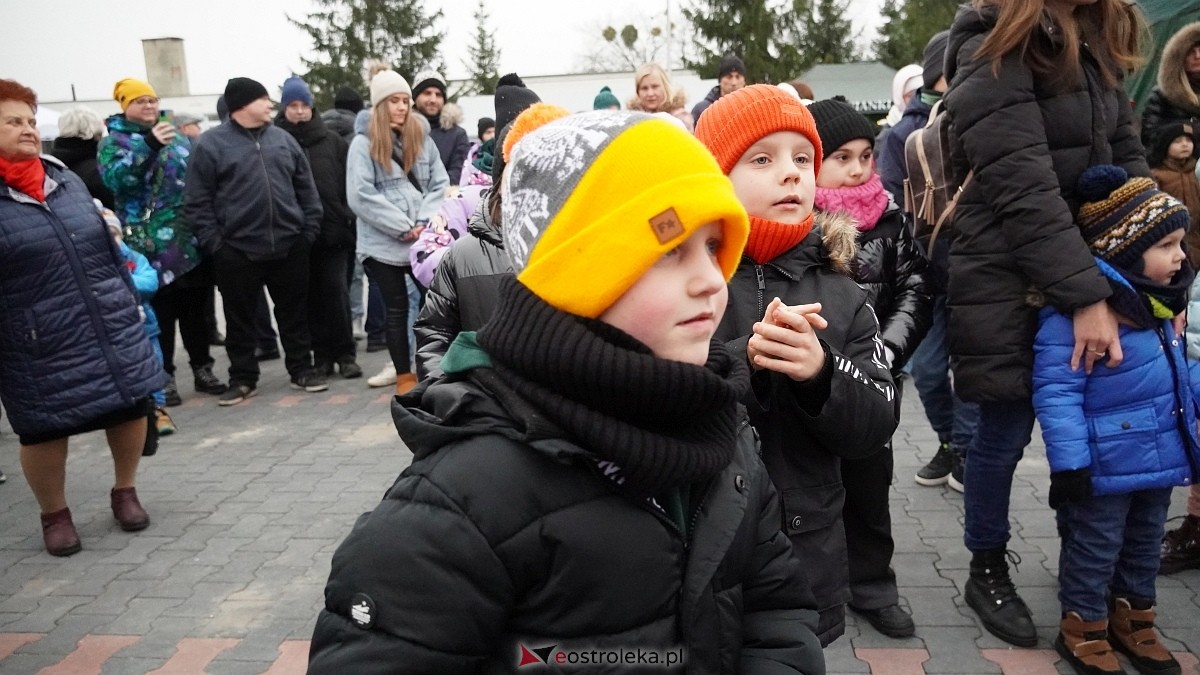 Jarmark Bożonarodzeniowy w Olszewie-Borkach [07.12.2025]  - zdjęcie #93 - eOstroleka.pl
