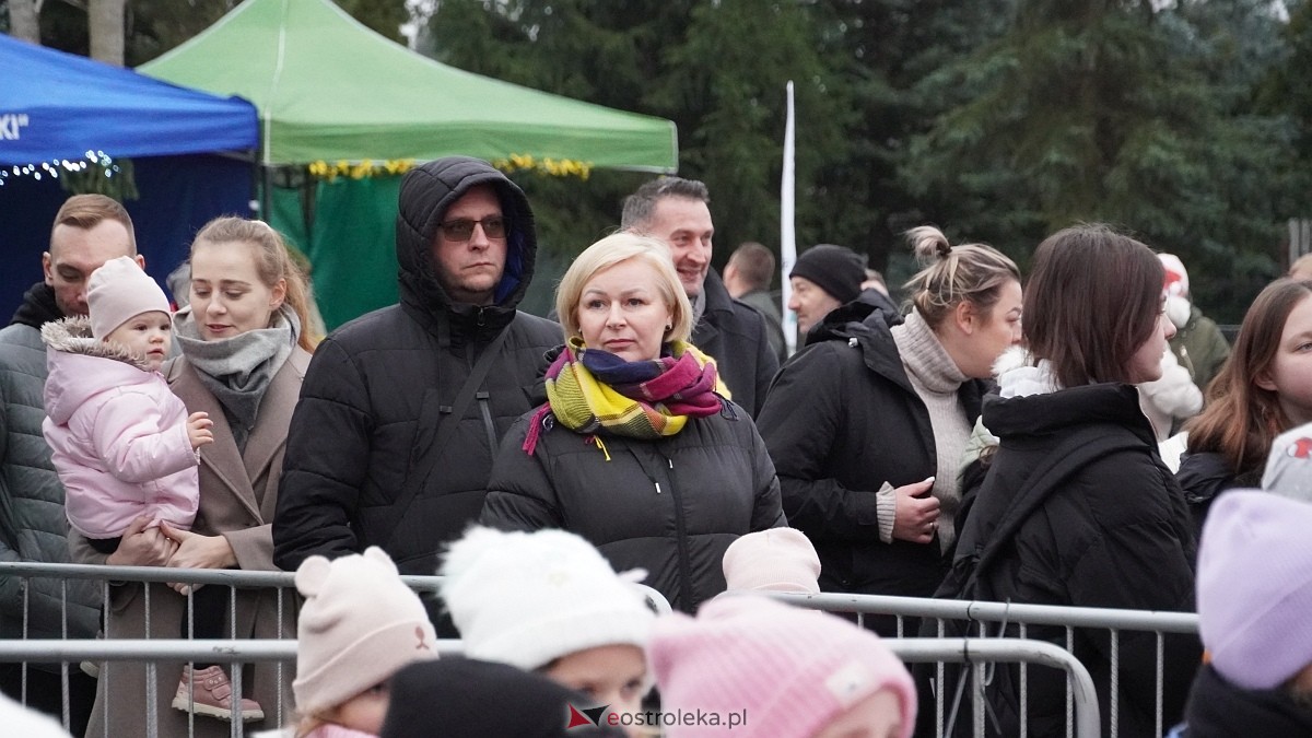 Jarmark Bożonarodzeniowy w Olszewie-Borkach [07.12.2025]  - zdjęcie #90 - eOstroleka.pl