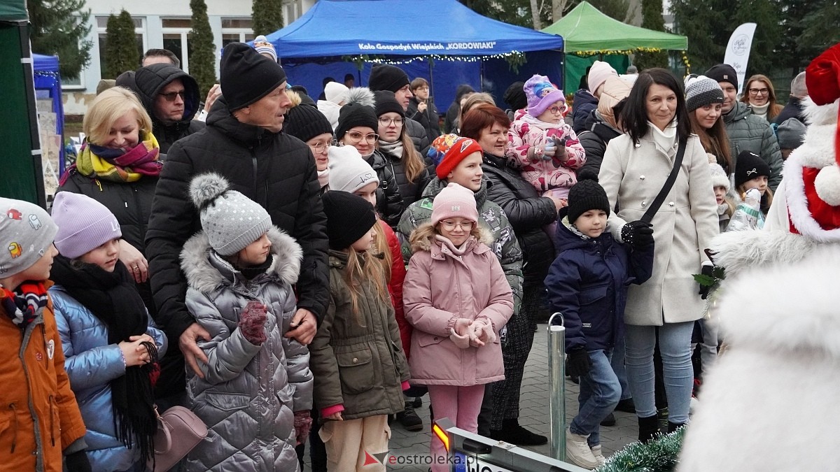 Jarmark Bożonarodzeniowy w Olszewie-Borkach [07.12.2025]  - zdjęcie #77 - eOstroleka.pl