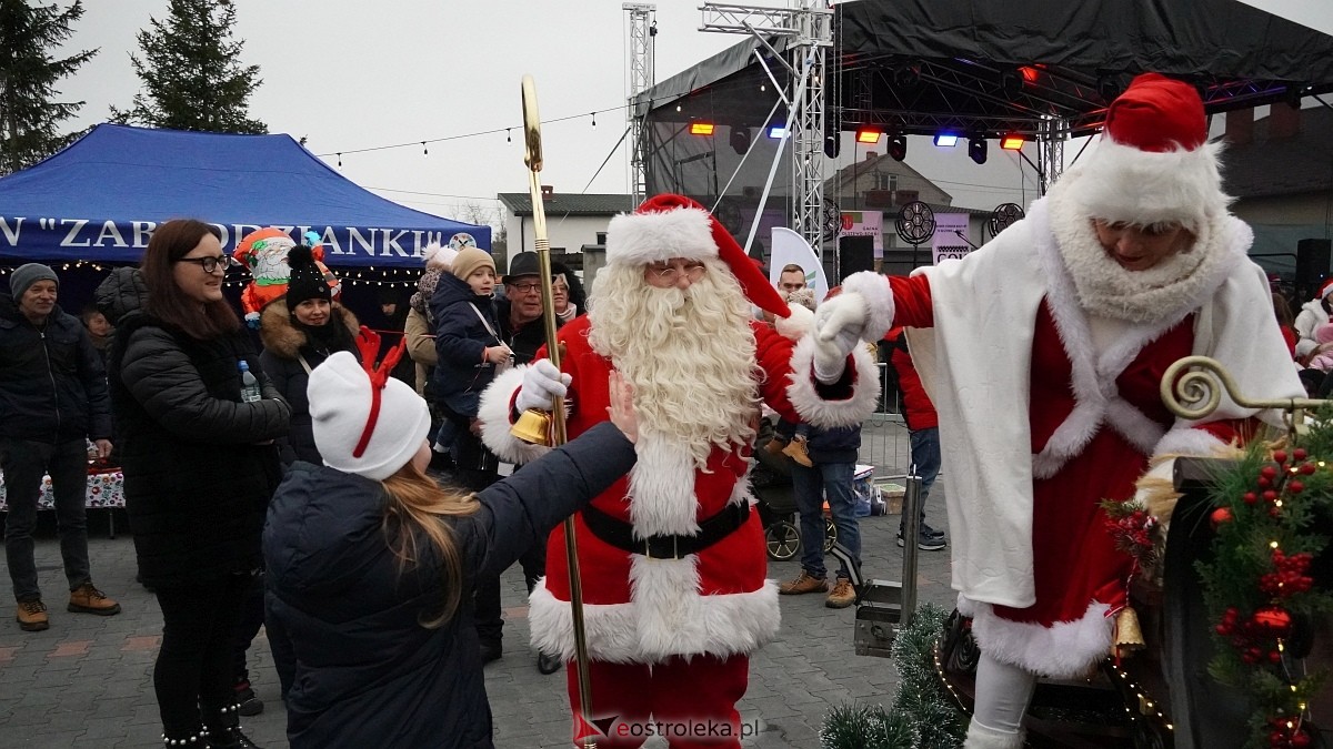 Jarmark Bożonarodzeniowy w Olszewie-Borkach [07.12.2025]  - zdjęcie #70 - eOstroleka.pl