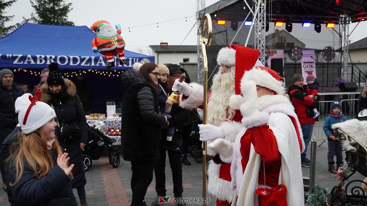 Jarmark Bożonarodzeniowy w Olszewie-Borkach [07.12.2025]  - zdjęcie #69 - eOstroleka.pl
