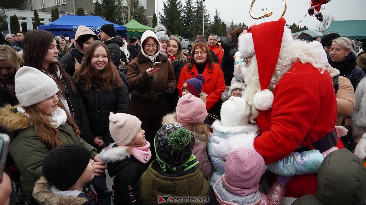 Jarmark Bożonarodzeniowy w Olszewie-Borkach [07.12.2025]  - zdjęcie #52 - eOstroleka.pl